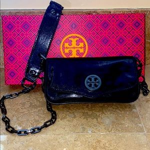 Tory Burch, cross body bag.